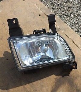 n°sa439 antibrouillard avd mazda 323 premacy b25g51680c neuf
