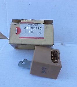 n°d424 relais controle huile mitsubishi pajero 3000 gt md332123 neuf DPA86