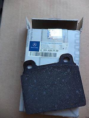 n°m208 jeu plaquette mercedes w114 w115 w113 0014207720 neuf DPA86