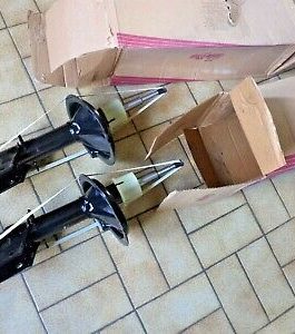 n°vt185 lot amortisseur avant fiat doblo 46812369 neuf DPA86