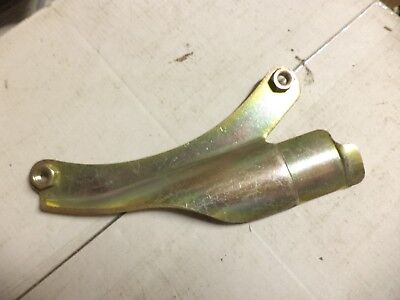 n°r136 support echappement innocenti bertone 559021106 neuf DPA86