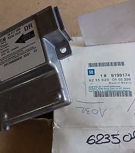 n°p217 calculateur airbag opel corsa C 9199174 / 93172321  neuf DPA86