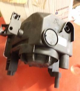 n°au9 antibrouillard droit opel vectra 13261994 1710364 neuf DPA86