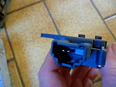 n°nc198 moteur centralisation coffre nissan primera 905509f600 neuf n°nc198 moteur centralisation coffre nissan primera 905509f600 neuf DPA86