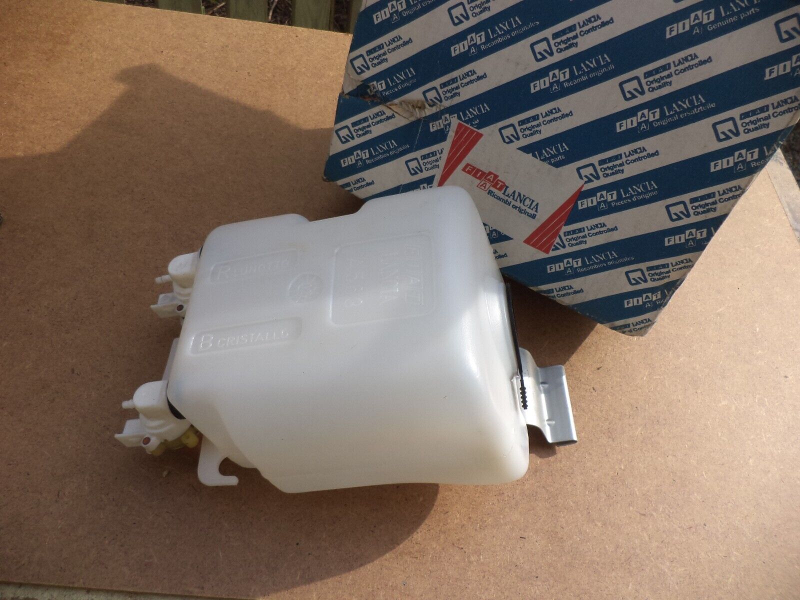 n°fc33 bocal et pompe lave glace fiat uno 7687106 neuf DPA86
