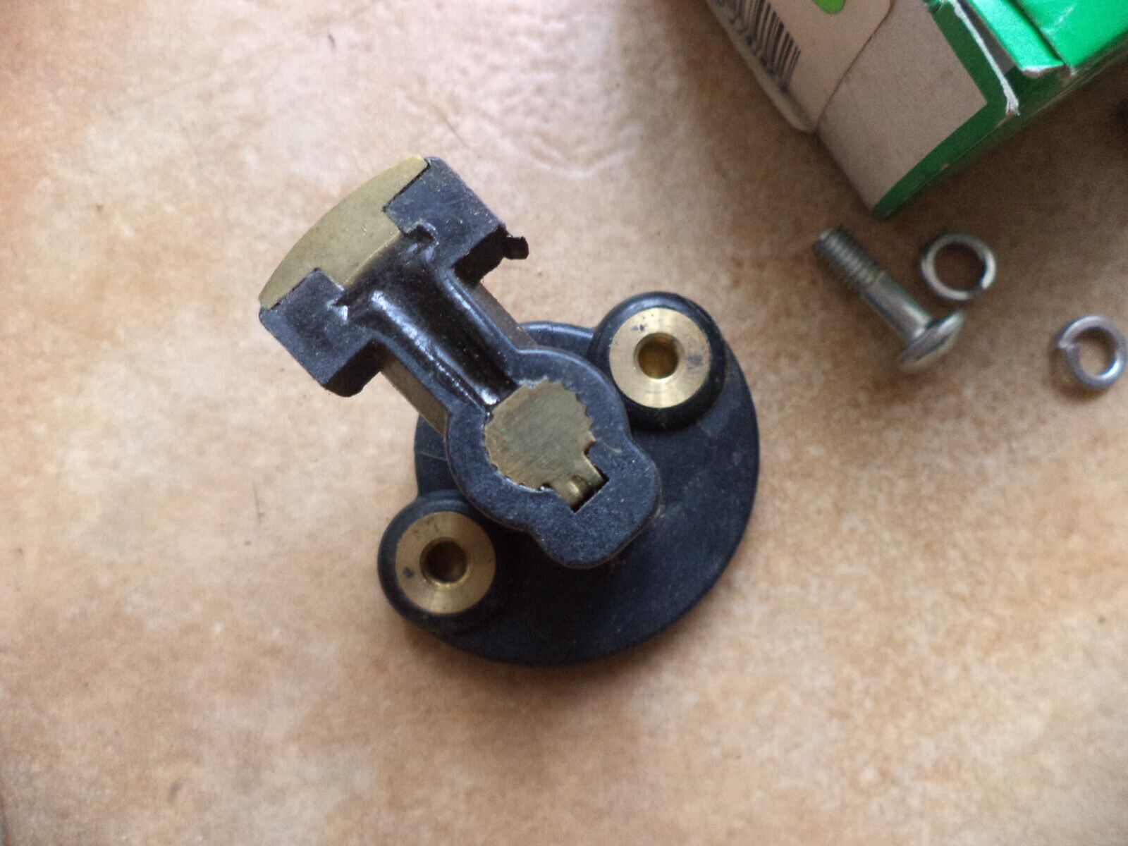 n°ce234 doigt allumeur opel kadett omega calibra drb518C neuf DPA86