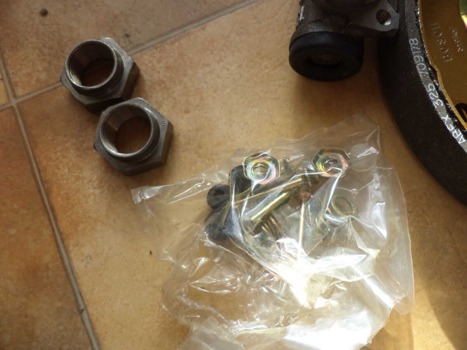n°pb45 kit frein arriere peugeot 205 42416L neuf n°pb45 kit frein arriere peugeot 205 42416L neuf DPA86