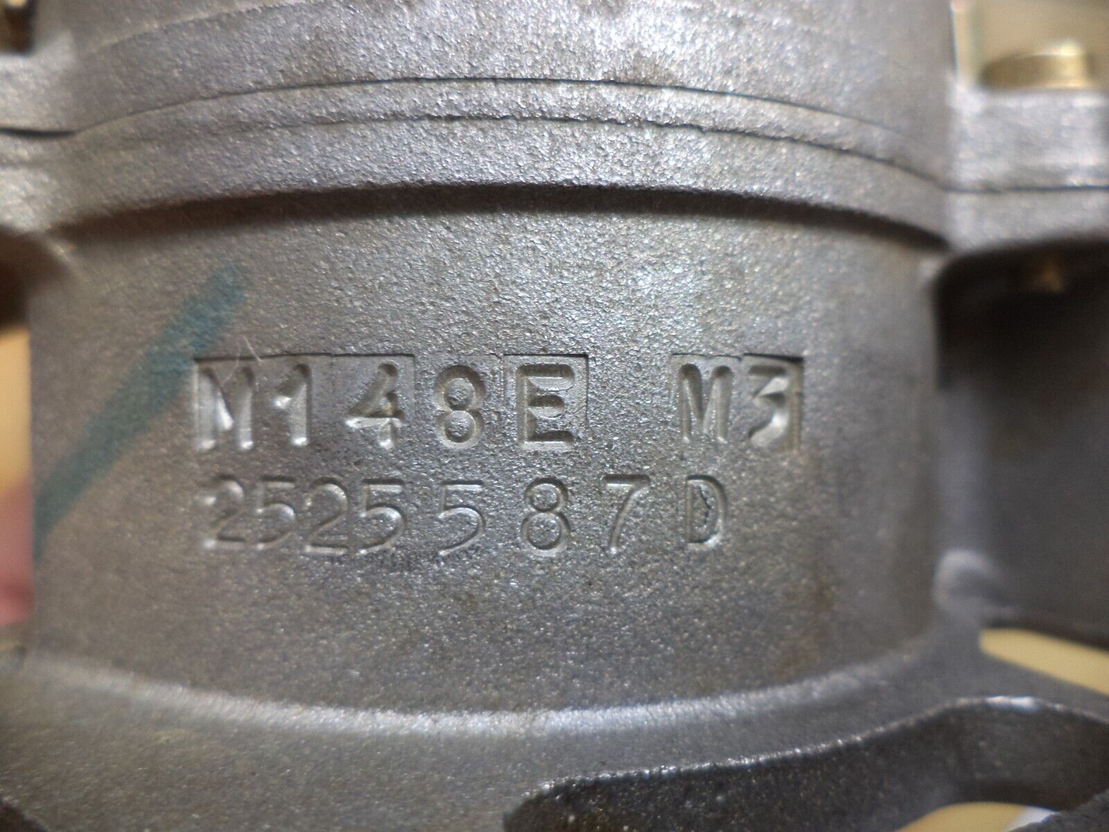 n°pb57 allumeur ducellier peugeot 305 2525587D DPA86