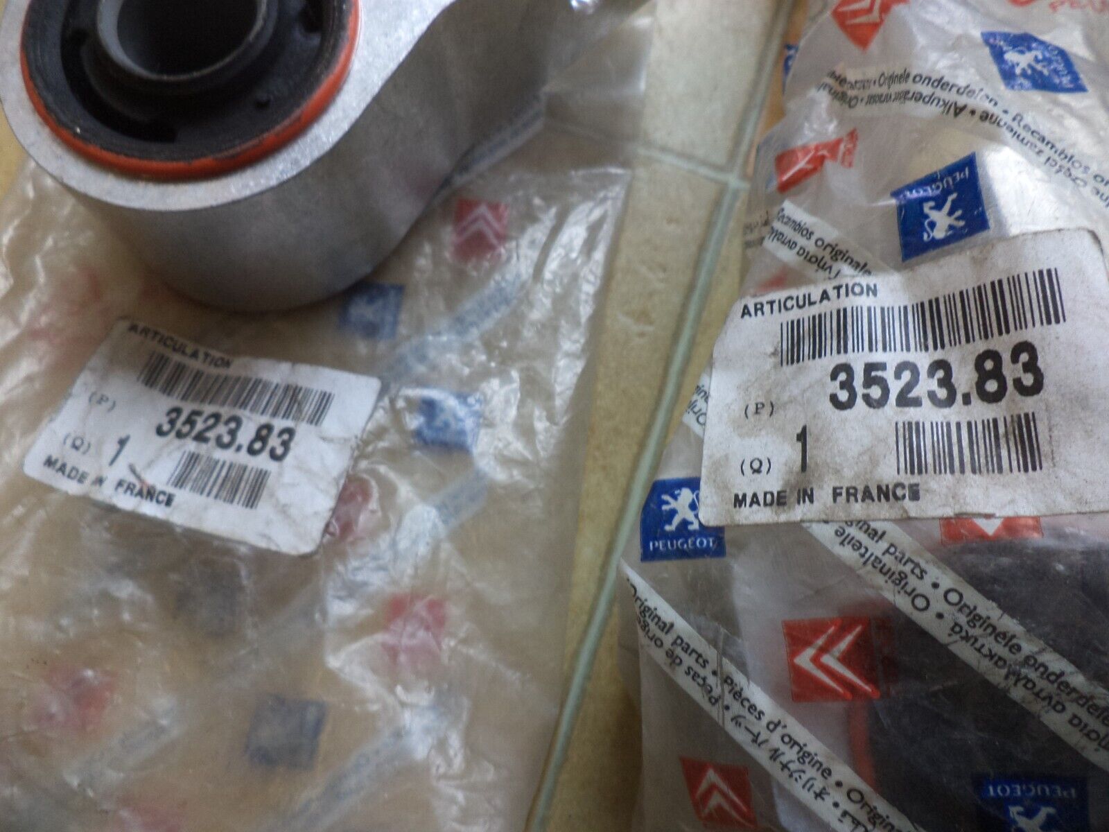 n°pb118 lot 2 bras liaison av peugeot berlingo 352383 neuf DPA86