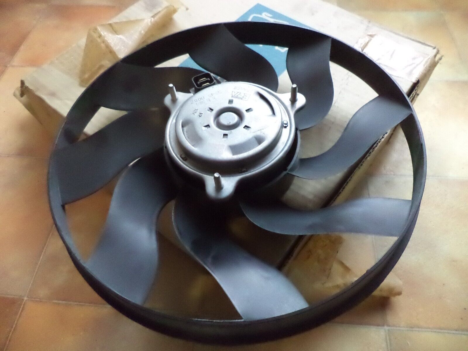 n°pb121 ventilateur moteur peugeot 306 1250F6 neuf DPA86