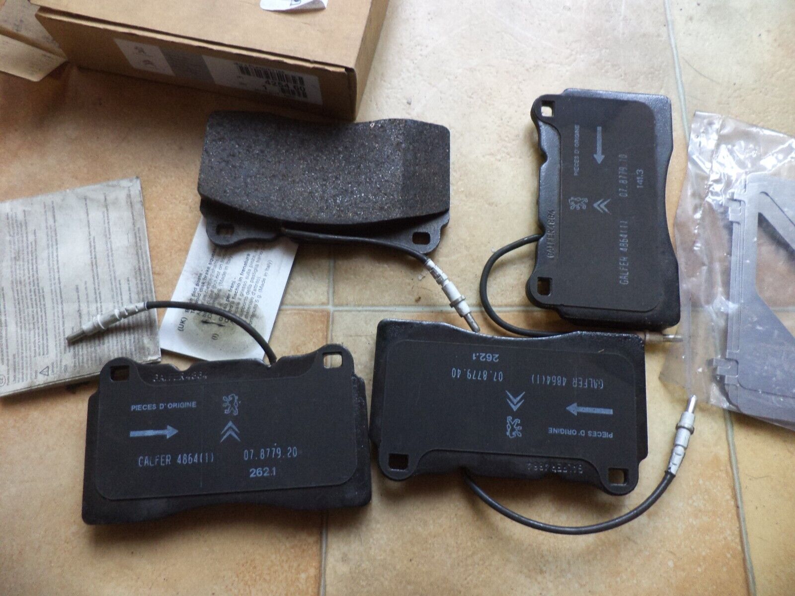 n°pb130 jeu plaquette av peugeot 607 807 c8 v6 425460 neuf DPA86
