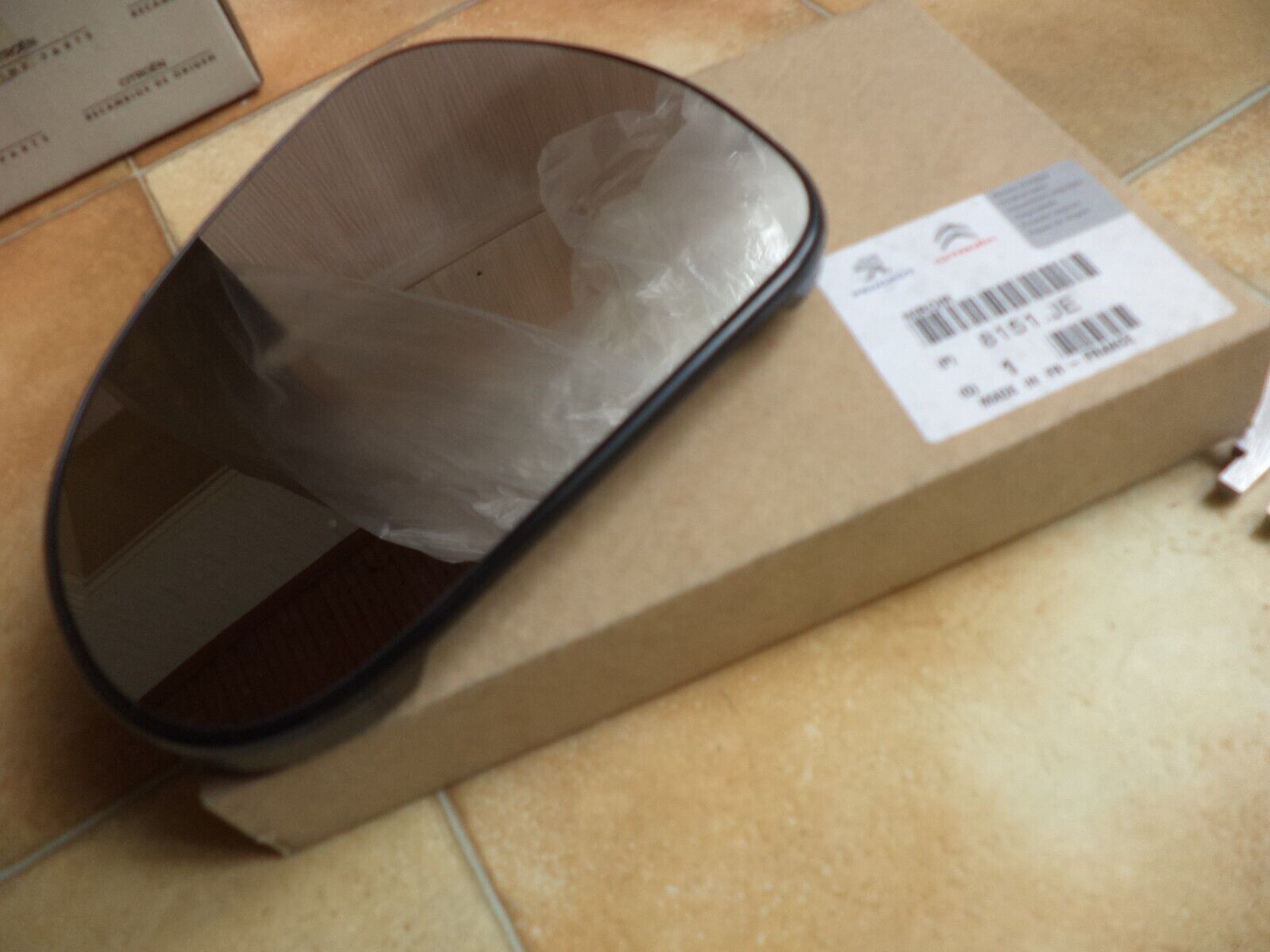 n°pb16 glace retroviseur avg peugeot 207 308 8151je neuve DPA86