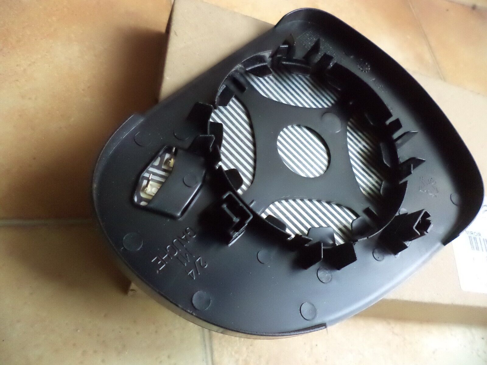 n°pb16 glace retroviseur avg peugeot 207 308 8151je neuve DPA86