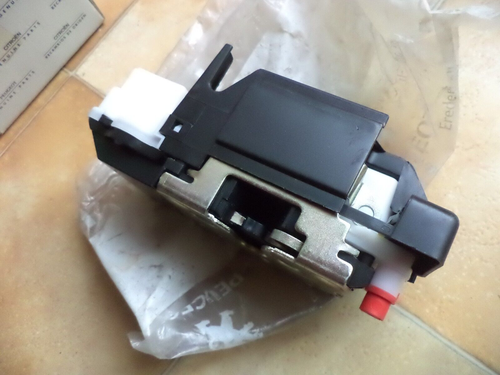 n°pb20 serrure porte arg peugeot 307 913786 neuve DPA86