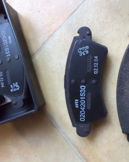 n°pb140 jeu plaquette av peugeot 306 425152 neuf n°pb140 jeu plaquette av peugeot 306 425152 neuf DPA86