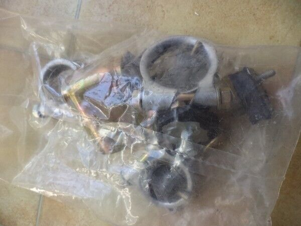 n°rt142 kit fixation echappement renault r4 7701461265 neuf DPA86