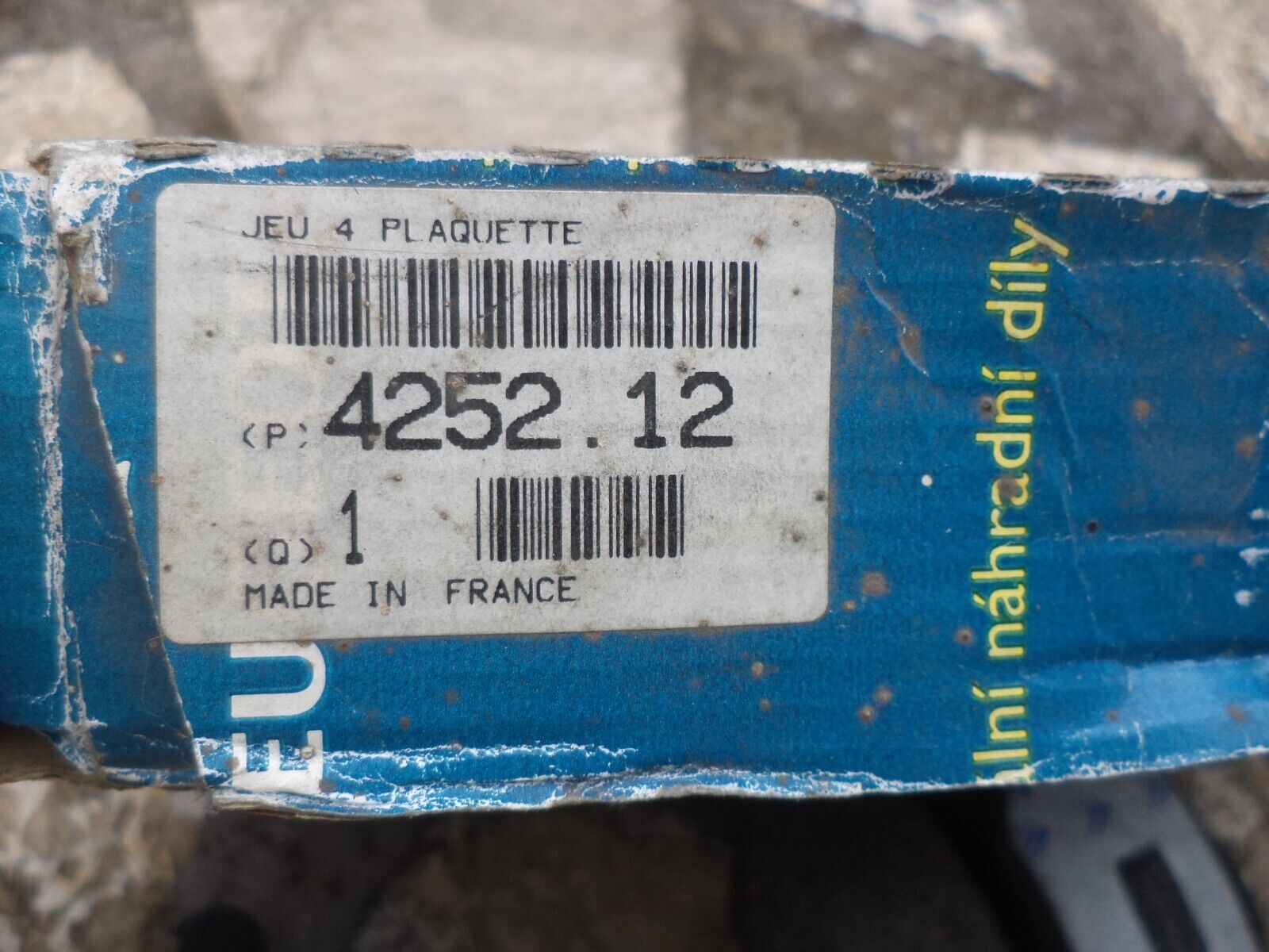 n°pb217 jeu plaquette av peugeot 106 425212 neuf DPA86