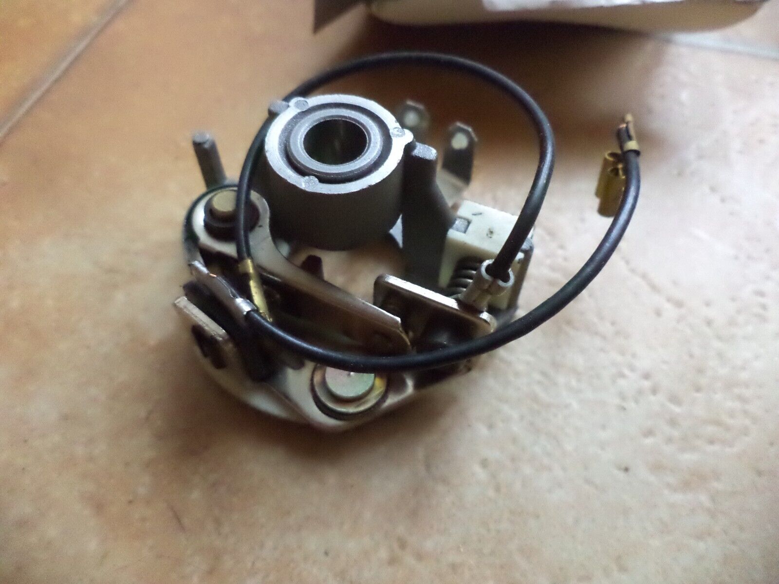 n°ce242 vis platine allumage fiat uno a112 0340100730 KS730 neuf DPA86