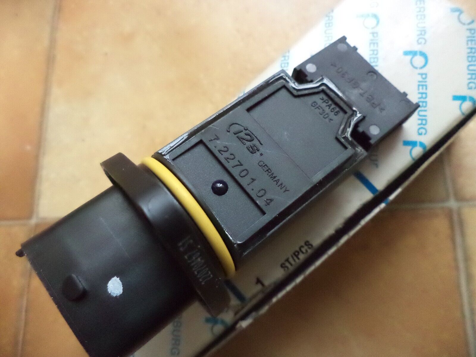 n°ce244 debitmetre alfa romeo gtv 156 166 722701040 72270104 neuf DPA86