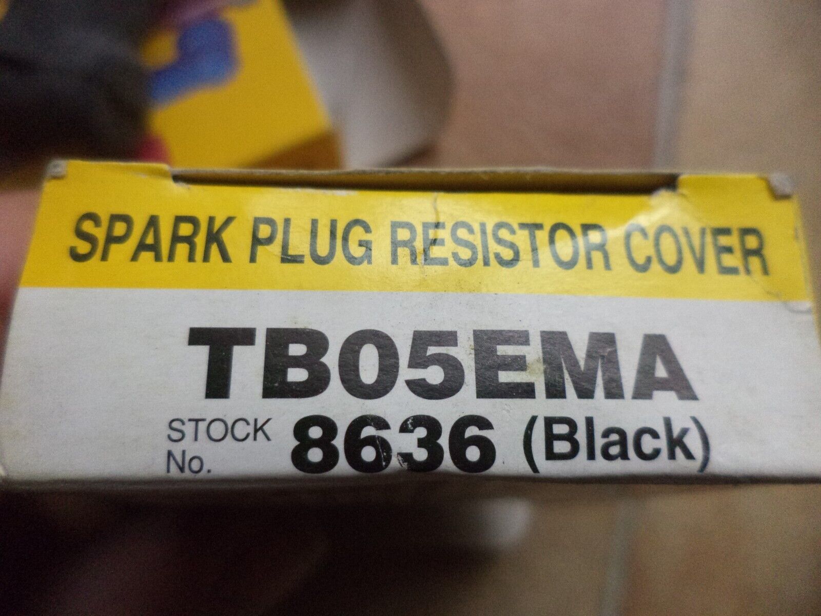 n°ce245 lot 2 anti parasite bougie TB05EMA 8636 NGK neuf DPA86