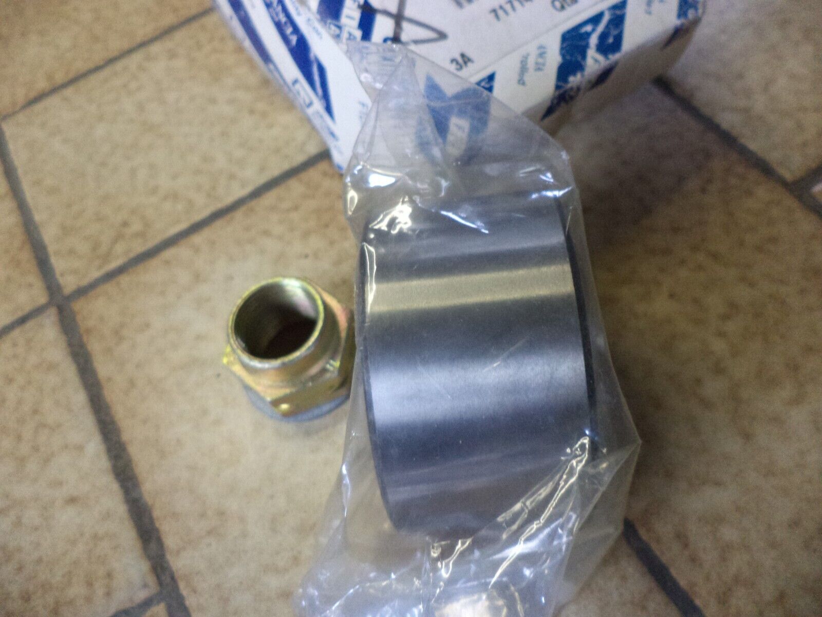 n°fc25 roulement roue av fiat palio 71714464 neuf DPA86