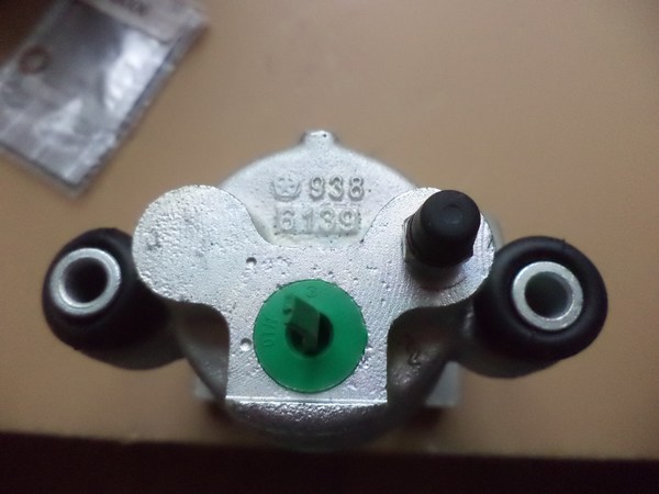n°he19 etrier arriere droit jeep gd cherokee commander 8ac355395401 hella E.S DPA86