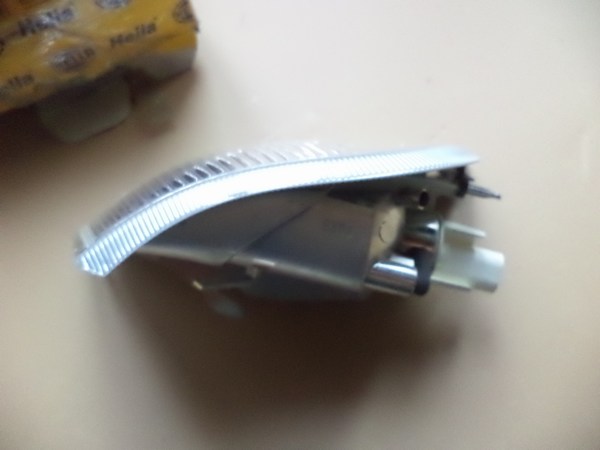 n°he24 clignotant volvo S40 V40 avant droit hella neuf DPA86