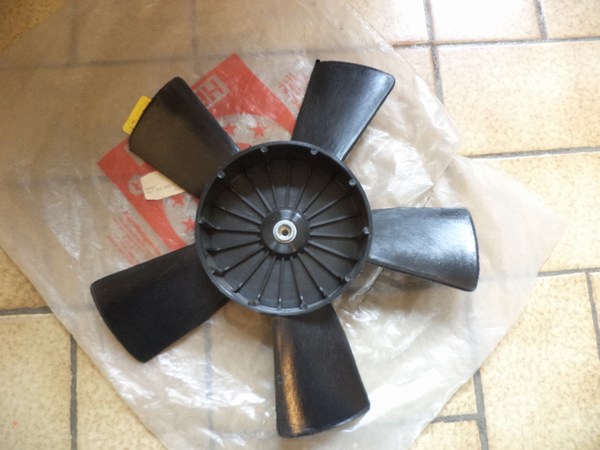 n°eu83 helice radiateur citroen visa 125444 neuve DPA86