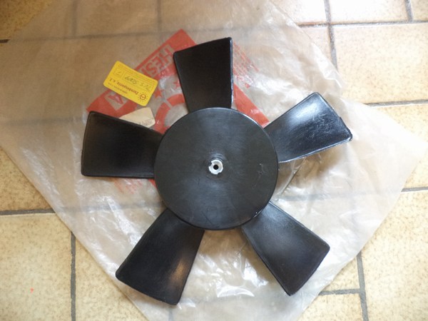 n°eu83 helice radiateur citroen visa 125444 neuve DPA86