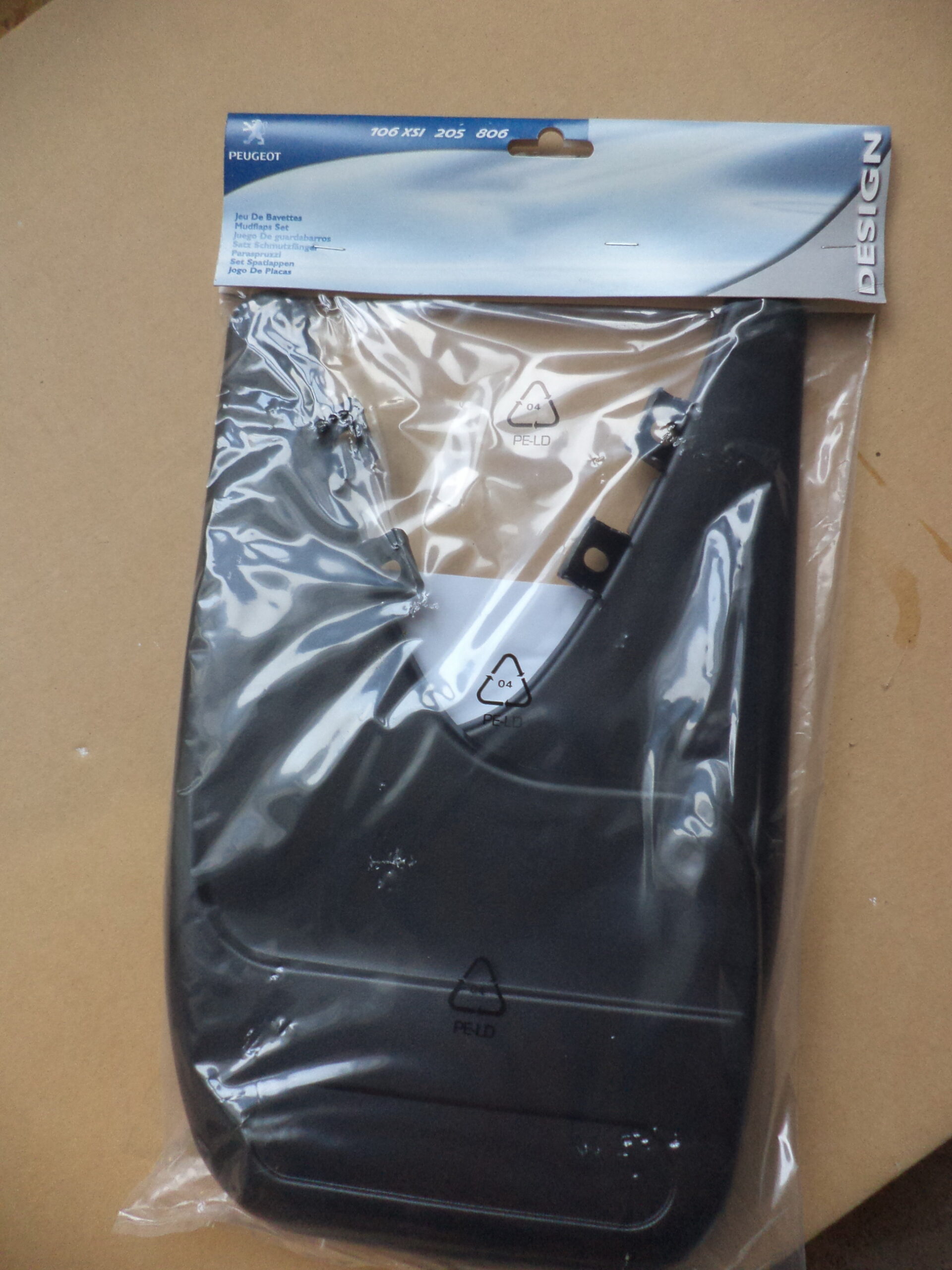 n°j7 bavette arriere peugeot 106 xsi 205 806 expert 9603g1 neuve DPA86