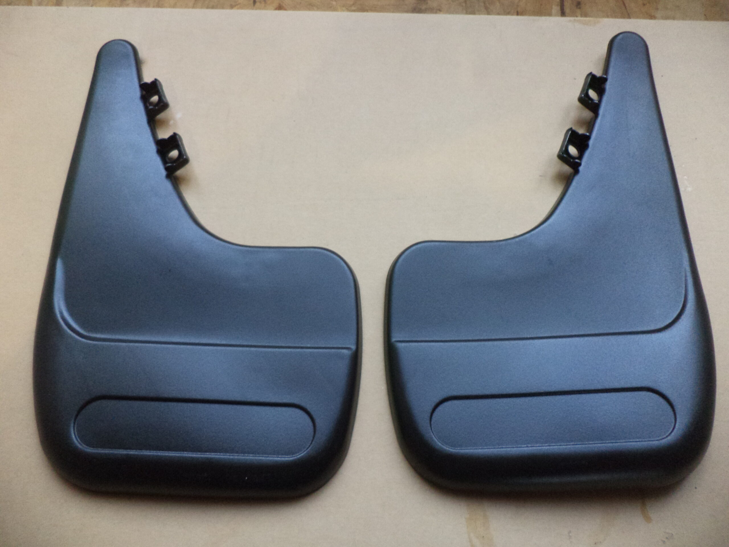 n°j8 bavette avant peugeot 205 309 405 9603g0 neuve DPA86