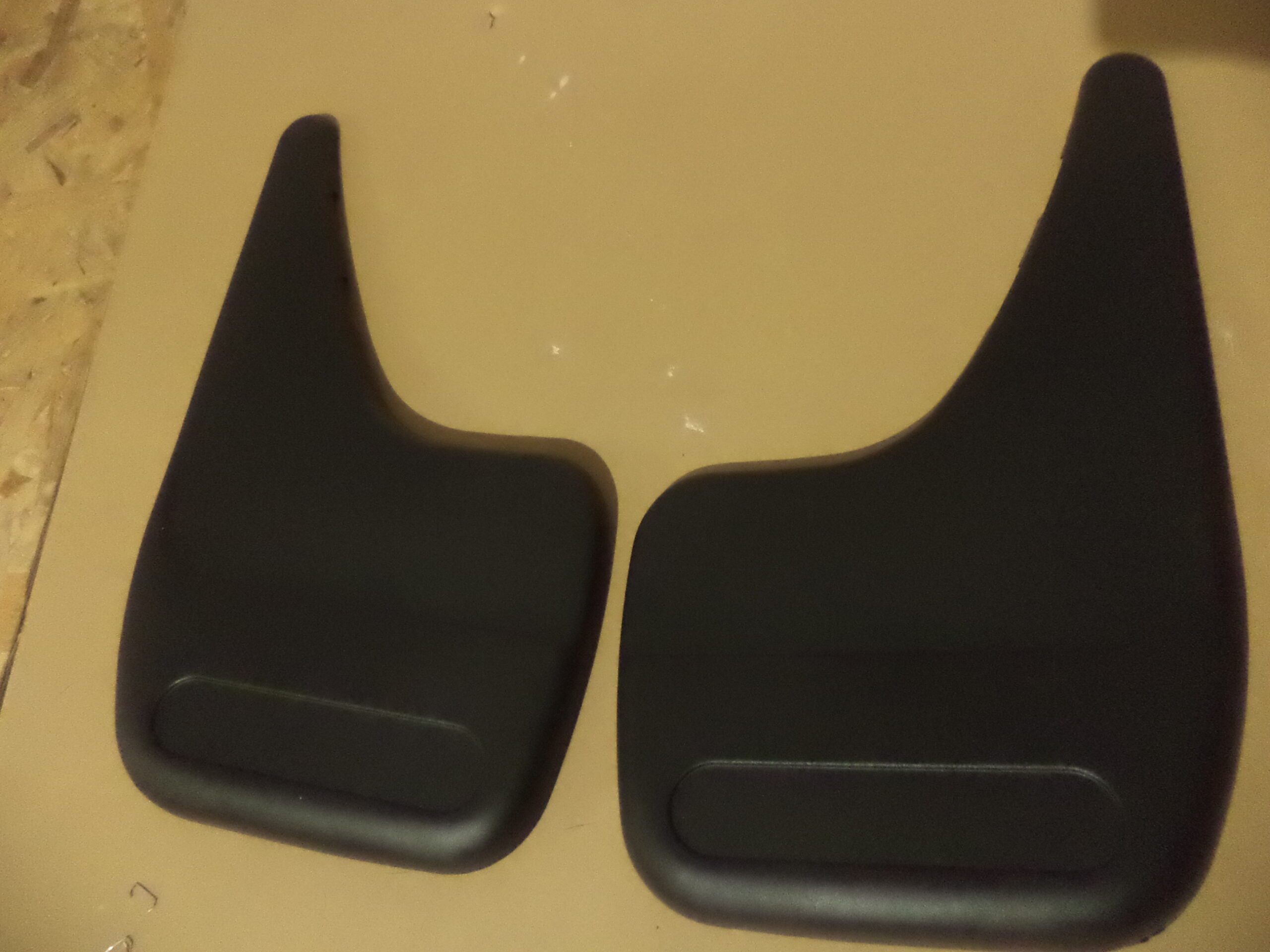 n°j9 bavette arriere peugeot 106 206 306 307 405 406 605 9603K5 neuve DPA86