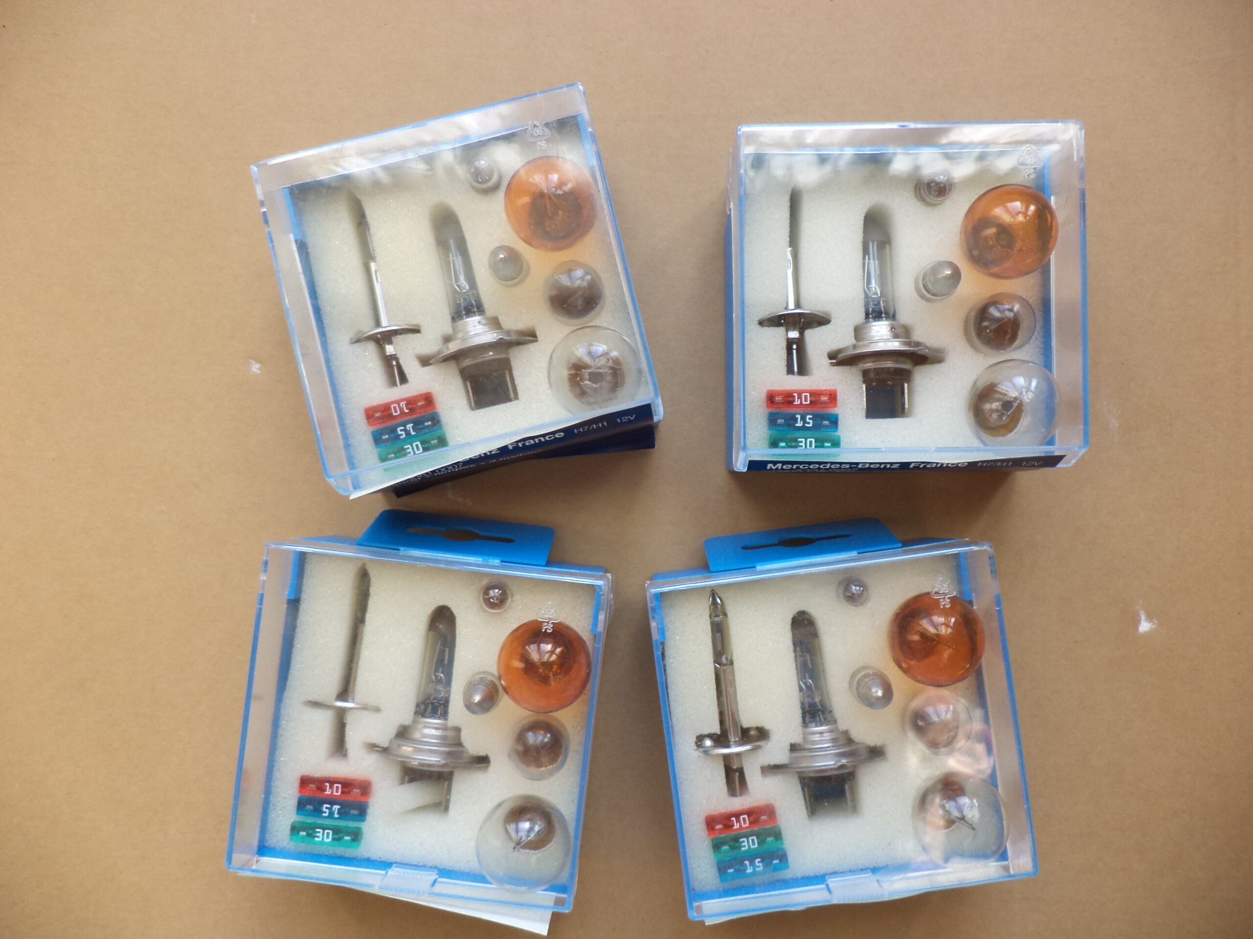 n°he1 lot 4 boites ampoules H1 H7 Q6810007 neuve DPA86