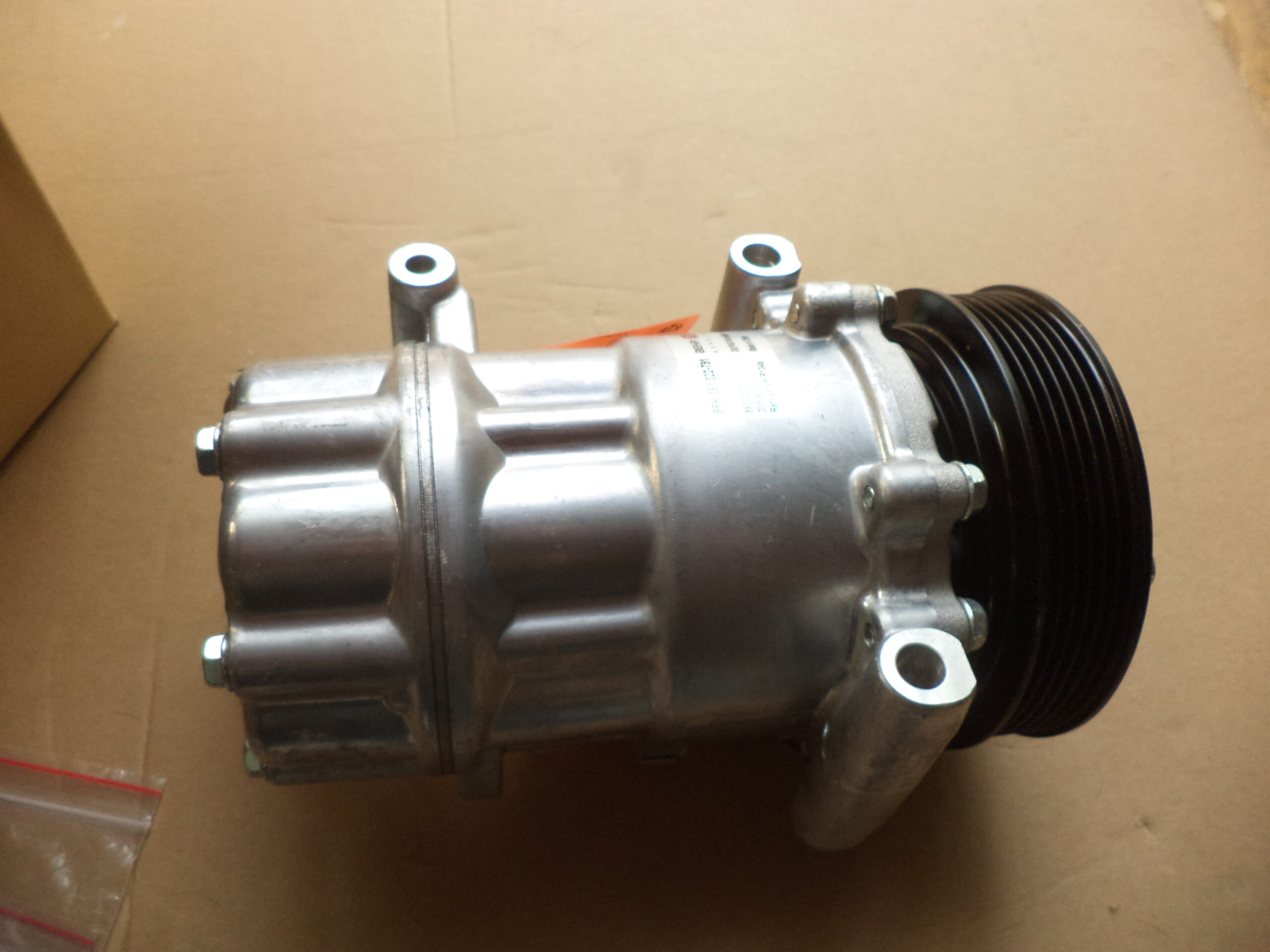 n°he10 compresseur climatisation citroen c2 c3 nemo 1007 bipper 8fk351322791 neuf DPA86