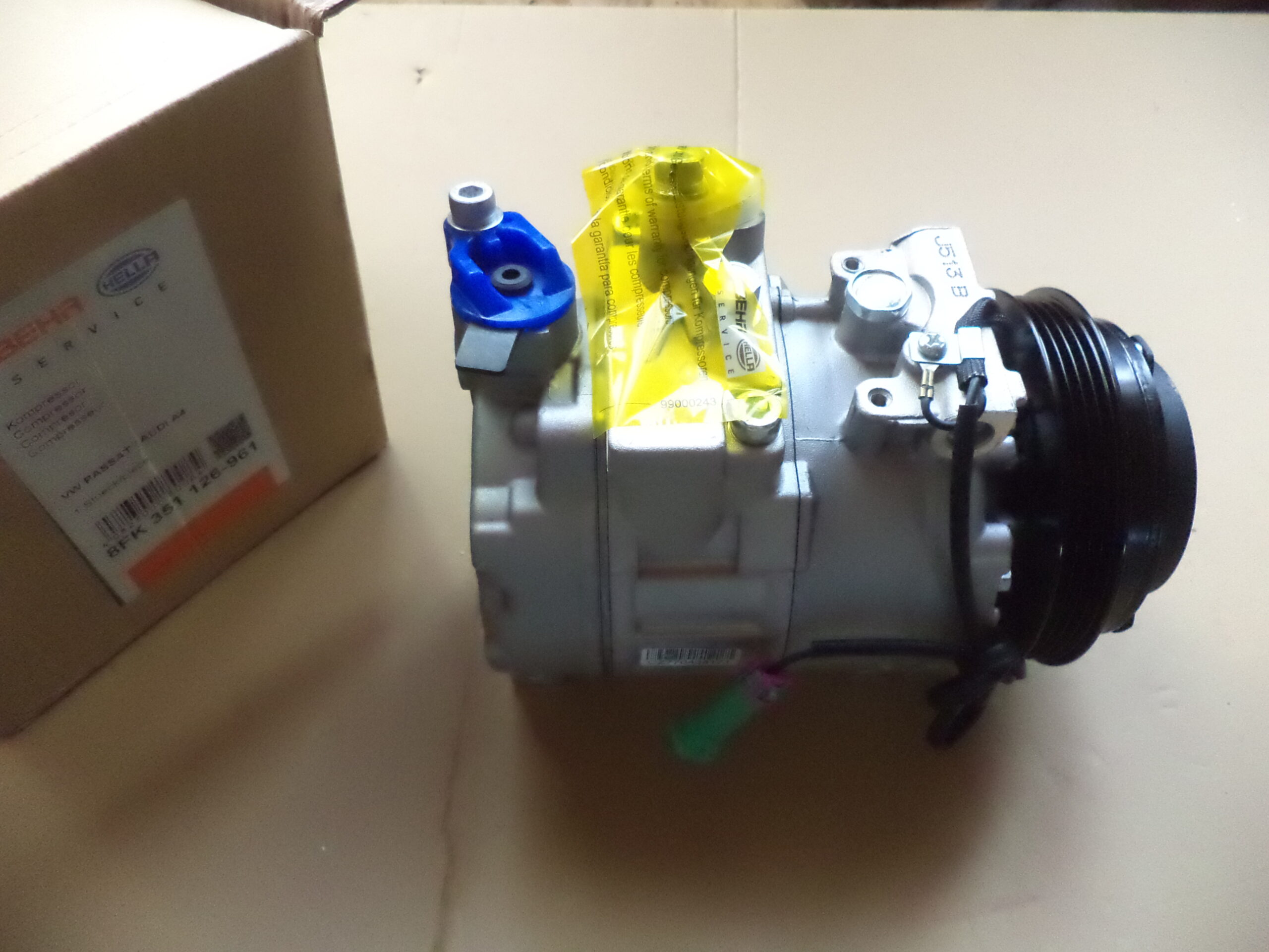 n°he29 clignotant VW golf 3 vento avant droit 9el144426001 neuf n°he29 clignotant VW golf 3 vento avant droit 9el144426001 neuf DPA86