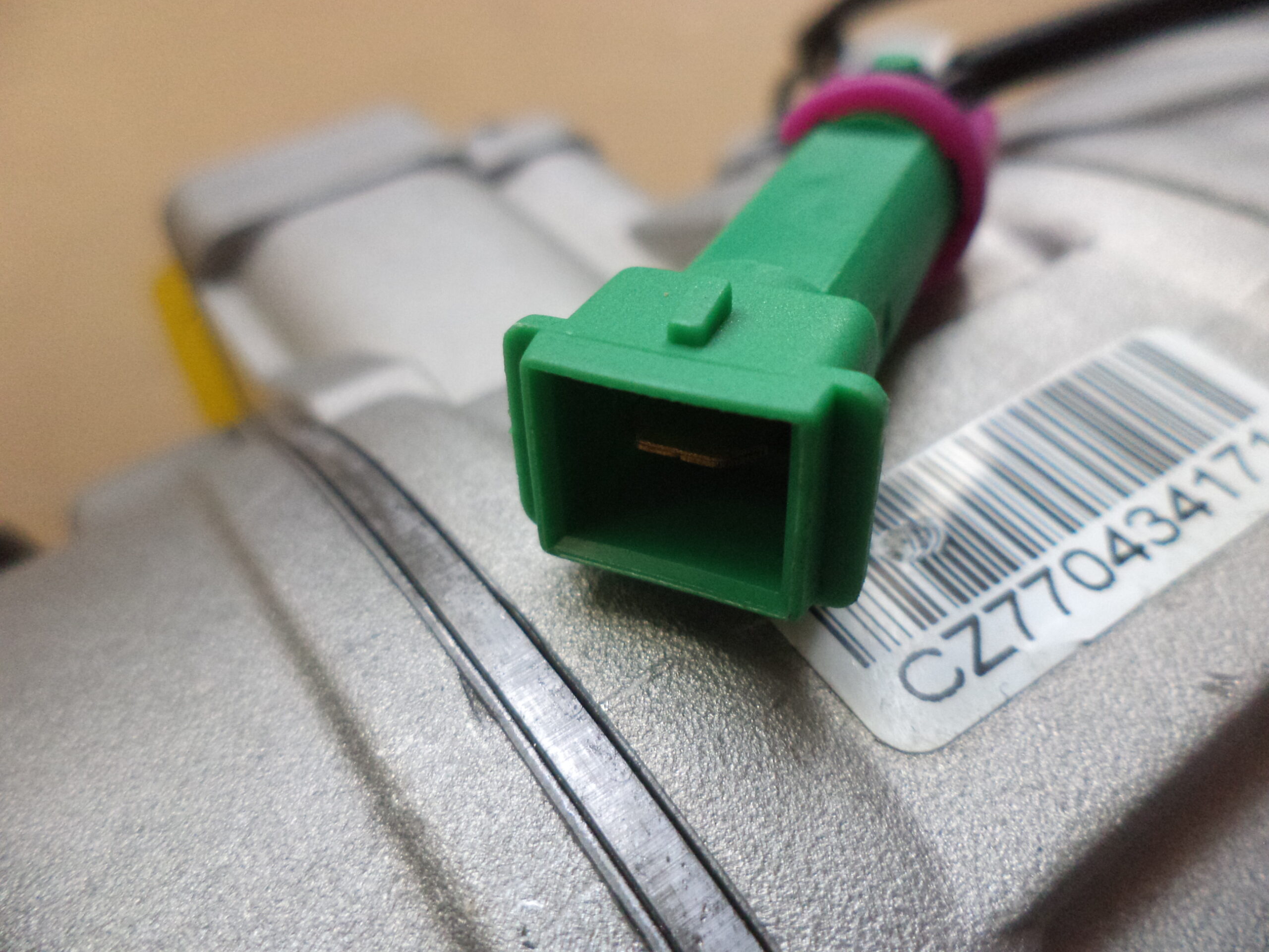 n°he12 compresseur climatisation skoda superb VW passat B5 8fk351126961 neuf DPA86