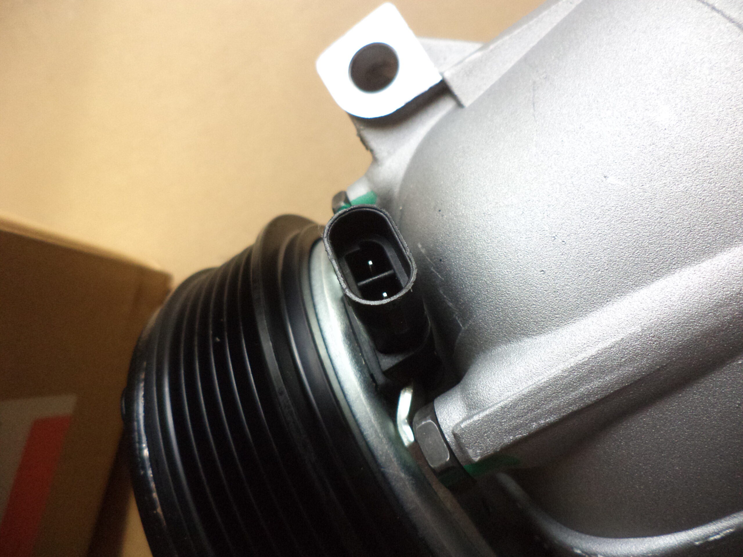 n°he3 compresseur climatisation opel zafira B astra H 8fk351135811 neuf n°he3 compresseur climatisation opel zafira B astra H 8fk351135811 neuf DPA86