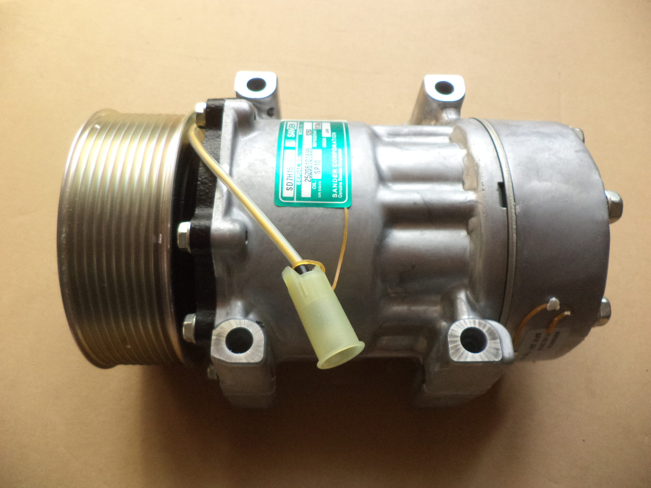 n°he5 compresseur climatisation renault midlum premium volvo FL 8fk351135471 DPA86