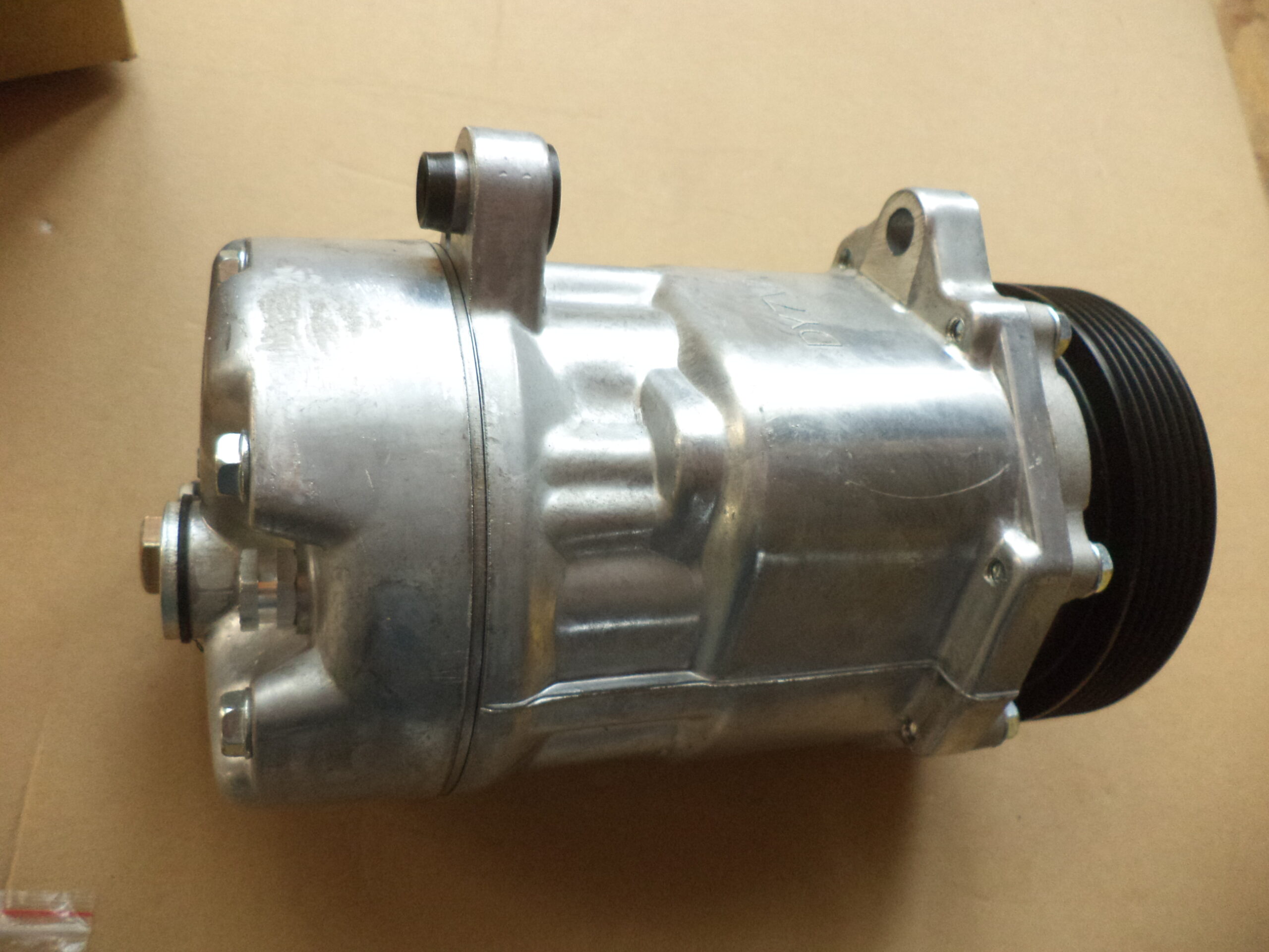 n°he6 compresseur climatisation VW passat polo golf seat 8fk351127331 n°he6 compresseur climatisation VW passat polo golf seat 8fk351127331 DPA86