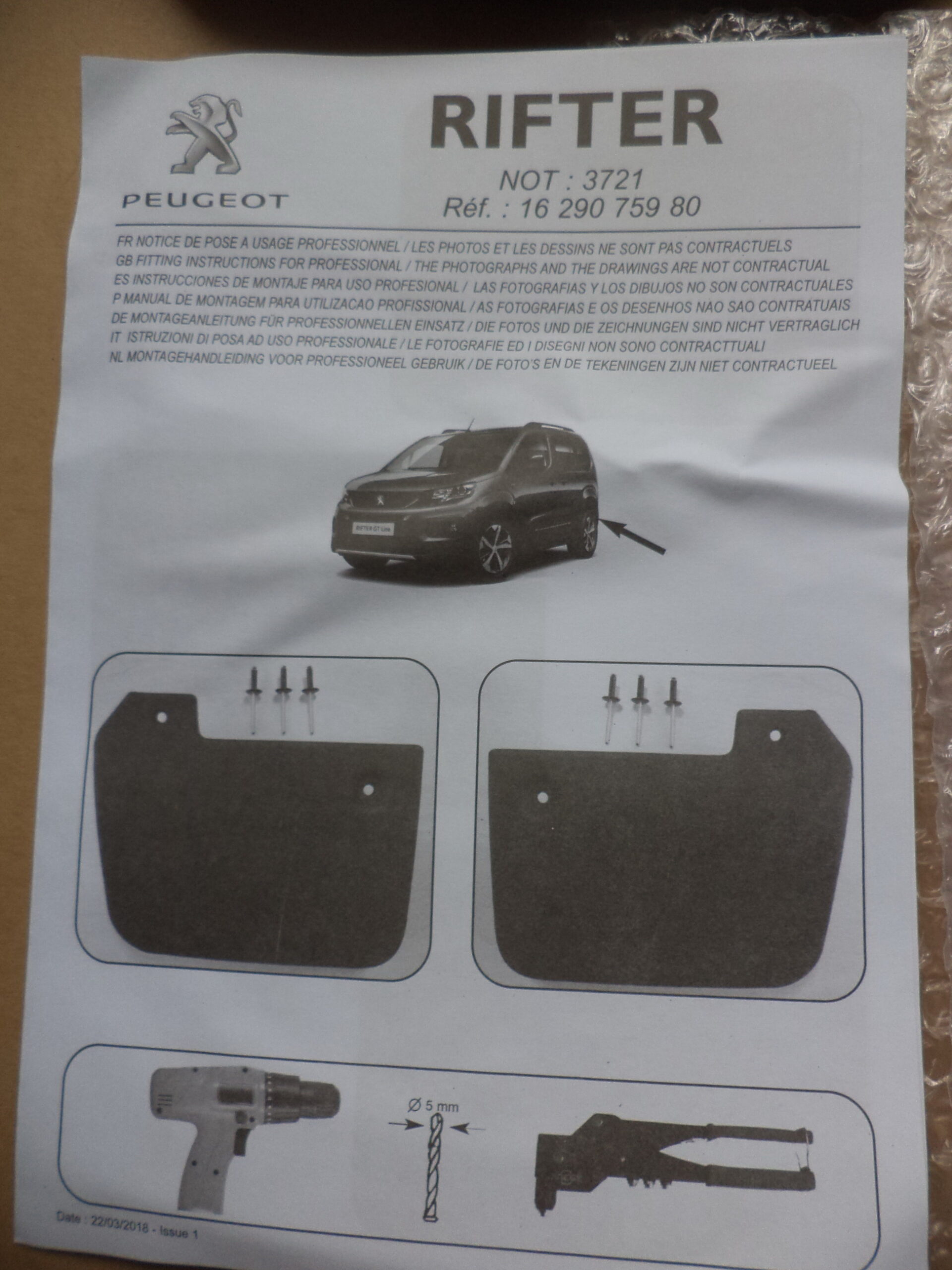 n°j17 jeu bavette arriere peugeot rifter 1629075980 neuf DPA86