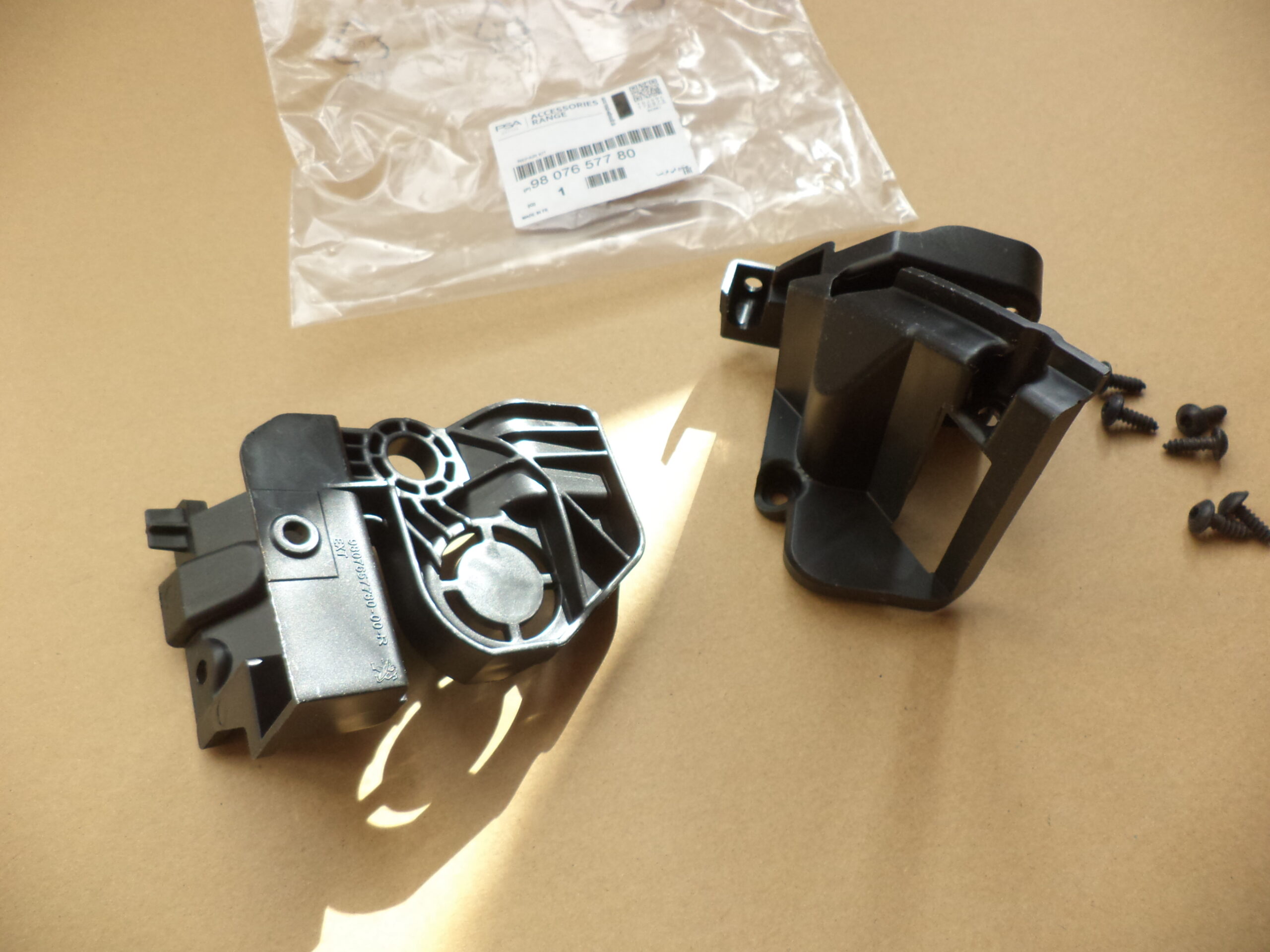 n°j22 Kit réparation phare avant droit peugeot 308 II 2017-2021 9807657780 neuf DPA86