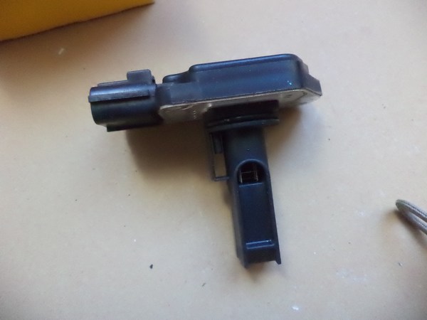 n°he100 debitmetre ford mondeo 3 8et358095941 neuf n°he100 debitmetre ford mondeo 3 8et358095941 neuf DPA86