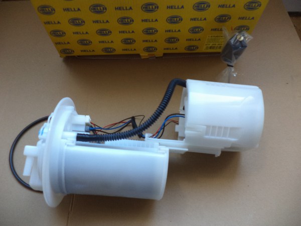 n°he166 pompe essence toyota prius hybrid 8tf358146601 neuve DPA86