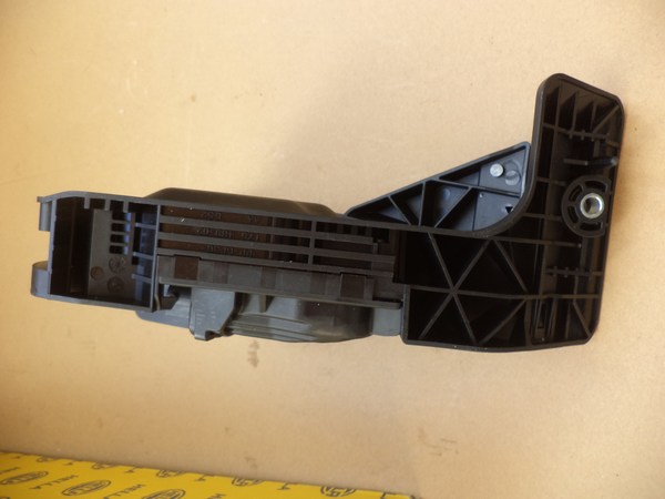 n°he113 pedale accelerateur MINI R55 R61 F54 F60 6pv010946241 neuve n°he113 pedale accelerateur MINI R55 R61 F54 F60 6pv010946241 neuve DPA86