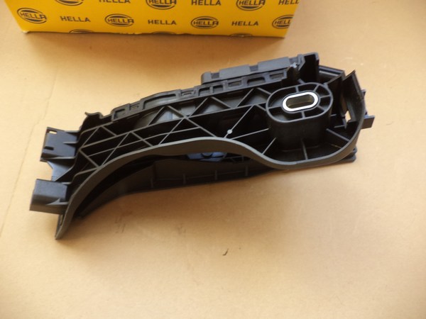 n°he116 pedale accelerateur audi TT a3 golf passat scirocco 6pv010946021 neuf DPA86