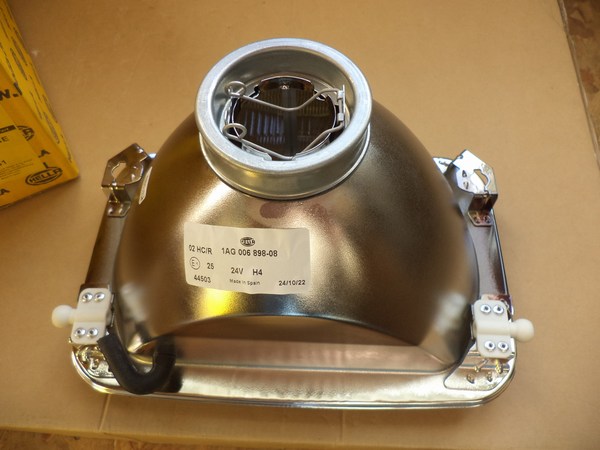 n°he121 phare volvo FH FM poids lourd 1ag006898081 neuf DPA86