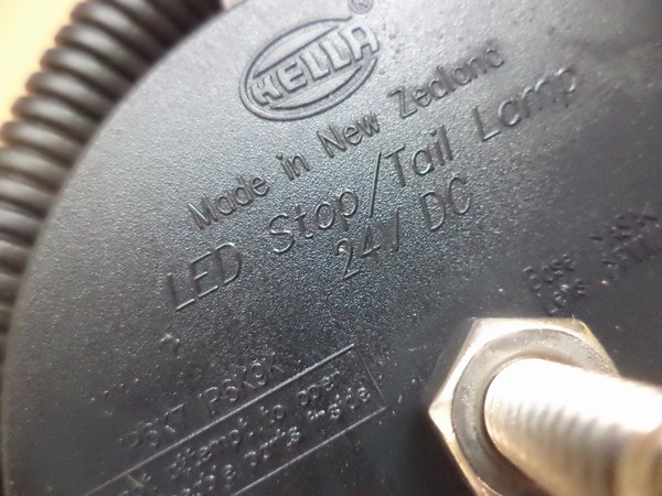 n°he127 feu led 83mm 24V 2sb959010941 2sb959010301 neuf DPA86