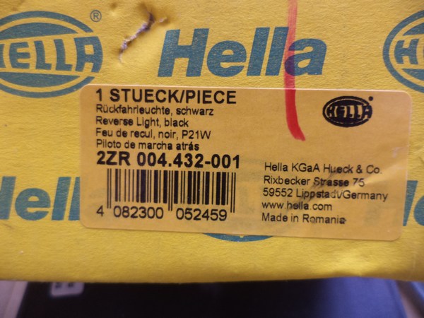 mini-he128 bbbb n°he128 feu recul rectangulaire 2zr004432001 neuf hella DPA86