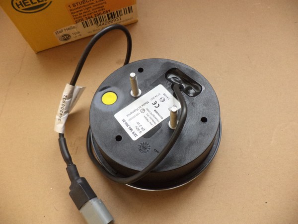 n°he129 feu recul led 122mm 2zr344200051 neuf hella n°he129 feu recul led 122mm 2zr344200051 neuf hella DPA86