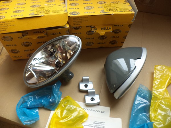 n°he134 projecteur travail hella marine 1ga007118001 neuf DPA86